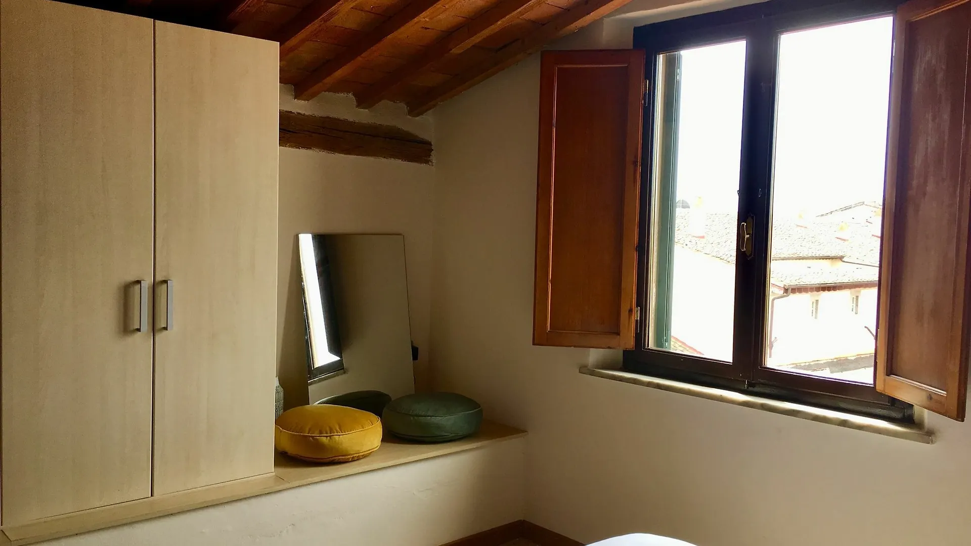 Aweshome Lungarno Bellavista Penthouse Pisa Italy